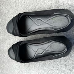 flat shoes