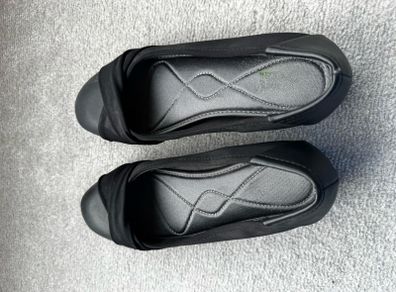 flat shoes