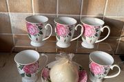 Newbridge Home Rose 5 Unused Mugs &amp; Matching Candle Holdrr