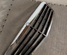 Mercedes 221 grill