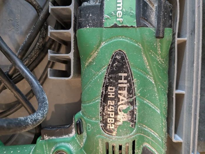 Hitachi DH24PB2 Rotary Hammer Drill + Case + Bits
