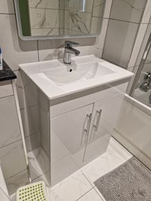 Sink with Cabinet