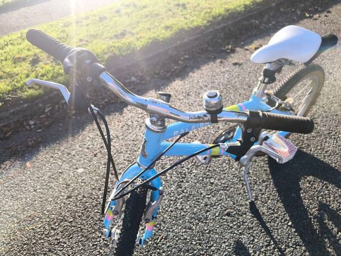 Girl's Raleigh Pop Bike 18"
