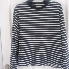 COS mens top medium