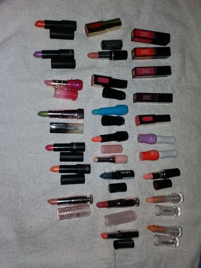 2 euro lipsticks