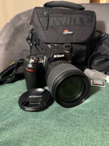 Nikon D90, 18 105mm lens, bag, accessories. full kit