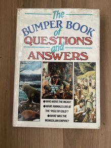 Bumper Book of Questions & Answers (Vintage Non Fiction)