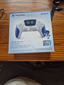 PS5 Astro Bot Limited Edition DualSense Controller - First Run - Boxed