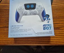 PS5 Astro Bot Limited Edition DualSense Controller - First Run - Boxed