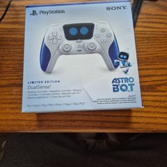 PS5 Astro Bot Limited Edition DualSense Controller - First Run - Boxed