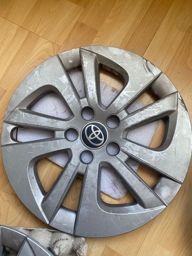 2016 Toyota Prius wheel covers 15inch