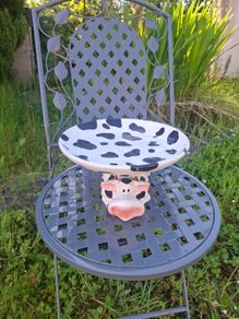 Cow cake stand postage possible