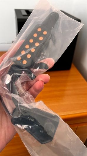 Magnetic Pickup for Acoustic Guitar - Easy Installation (No Drilling Required!) - Brand New in Box