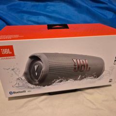 brand new JBL Charge 5