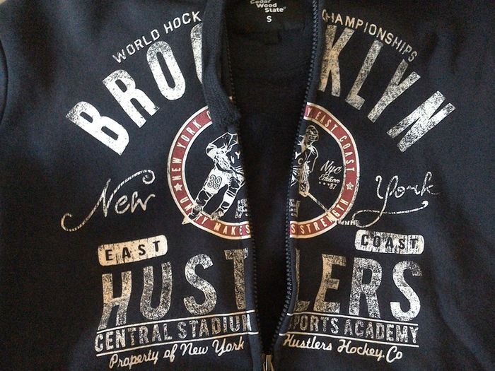 Brooklyn Hustlers Hoodie, size S, BRAND NEW!