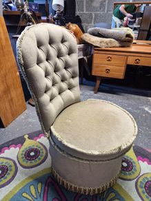 vintage bedroom chair