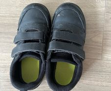 Boys school shoes uk12.5