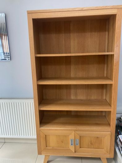 Solid Oak Bookcase / Display Cabinet - Excellent Condition
