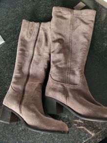 Gorgeous Real Suede Ladies Boots from NEXT Size 9 / 43 Postage Included in Asking Price