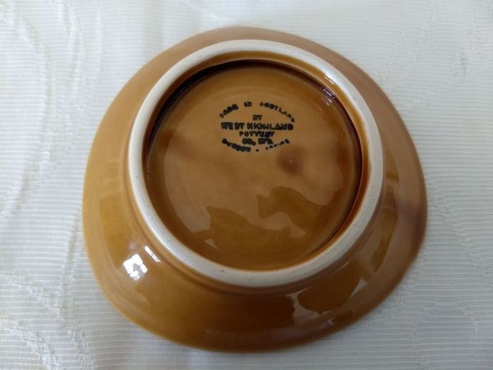 Vintage Retro Kitsch Tourist Ware Pin Dish by The West Highland Pottery Co. Ltd, Dunoon, Argyllshire, Scotland.