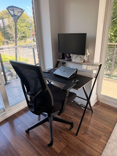 Folding desk