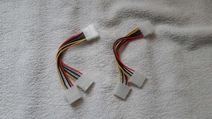 MOLEX male to MOLEX female Hard Drive Power Y Splitter Cable Adaptor