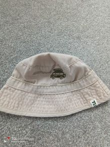 boy's hat . Age 2/3