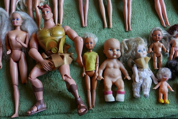 Vintage Barbie Collection, over 40 pieces (1966,1993,1994,1995,1999)