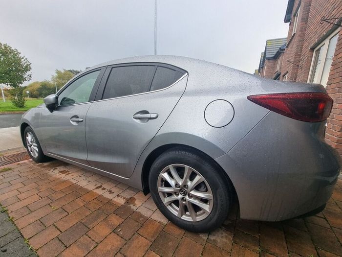 Mazda Mazda3 2015
