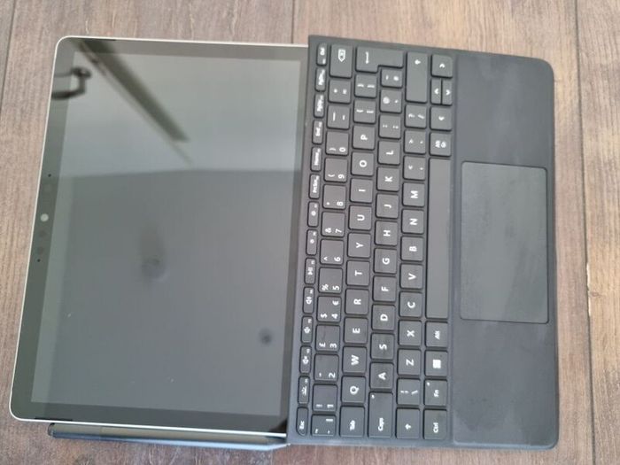 Microsoft Surface Go