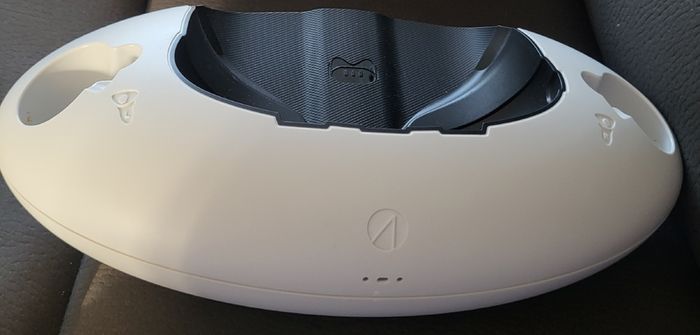 Meta Quest 3 Charging Station