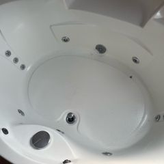 jacuzzi