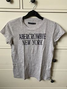 Abercrombie and Fitch t-shirt / top for women / ladies, immaculate condition, barely used. Size XS.