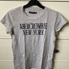 Abercrombie and Fitch t-shirt / top for women / ladies, immaculate condition, barely used. Size XS.