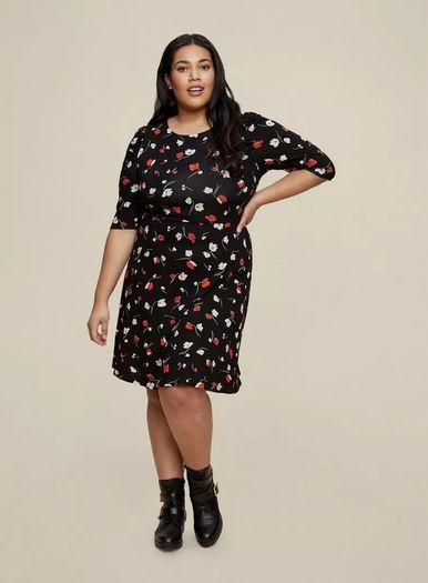 PLUS SIZE (20) Floral Print Dress. New