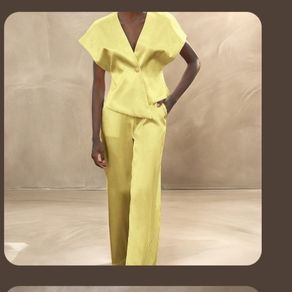 Ladies 2 piece suit