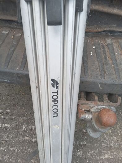 Topcon tripod