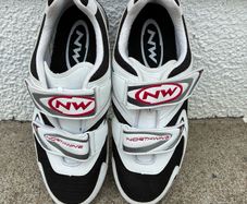 Cycling Shoes size 41 or 7.5 Brand NW Northwave