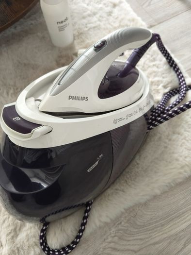 Philips PerfectCare Elite Plus Steam Generator Iron Excellent Condition