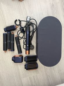 Complete Dyson airwrap