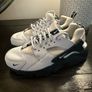 Nike Huarache Image 5