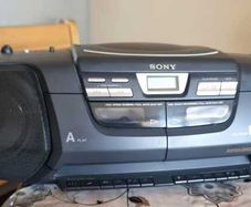 From 2005  Sony CFD-222L, working good.