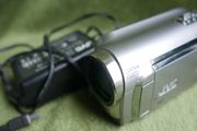 JVC GZ-MG360 Everio Hybrid Camcorder, 60GB Hard Disc Drive, Micro SD Slot, 35x Optical Zoom