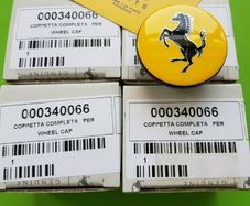 4x Genuine Ferrari wheel center caps 000340066