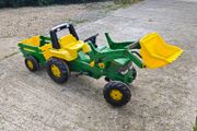 John Deere ride on toy tractor