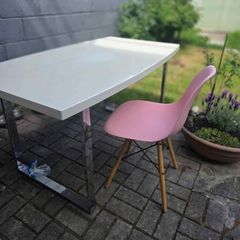 table and 4 chairs
