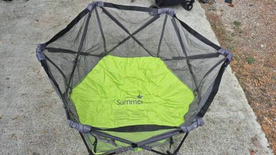 Pop up playpen