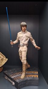 Sideshow Luke Skywalker Premium Format