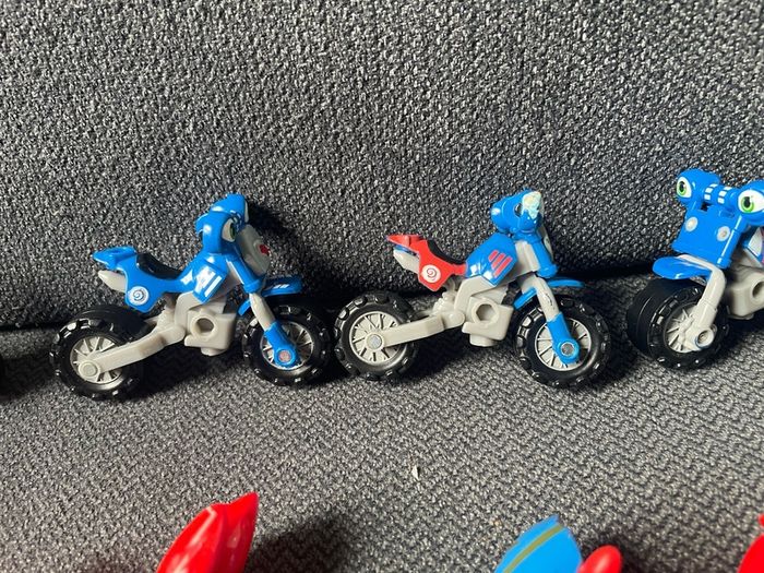Ricky zoom figures