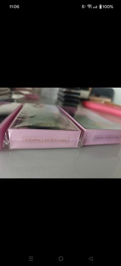 eyelash trays